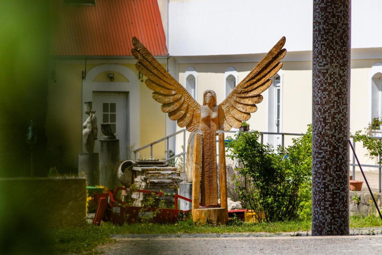 Penzion Kozi Farma Novy Dvur เชสกาลีปา ภายนอก รูปภาพ
